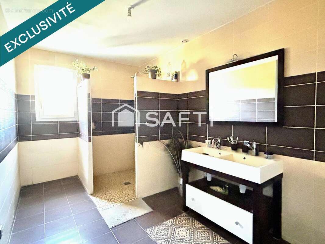 Photo 8 - Maison à MONTDRAGON