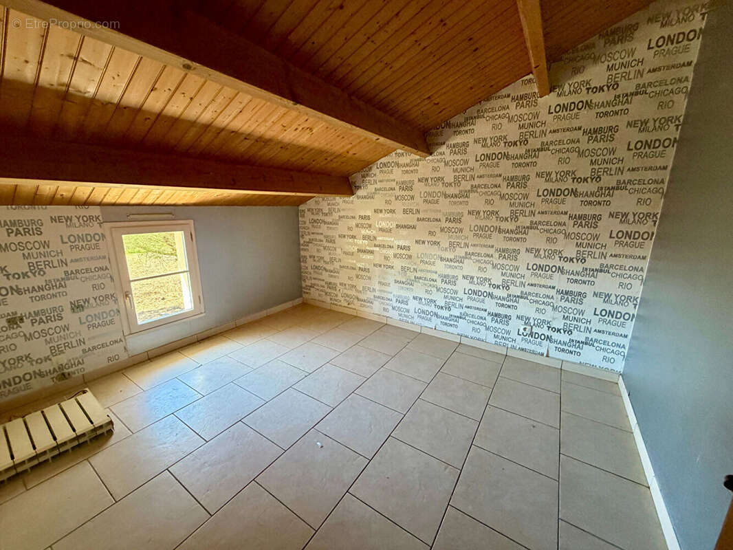Maison à BOUIN