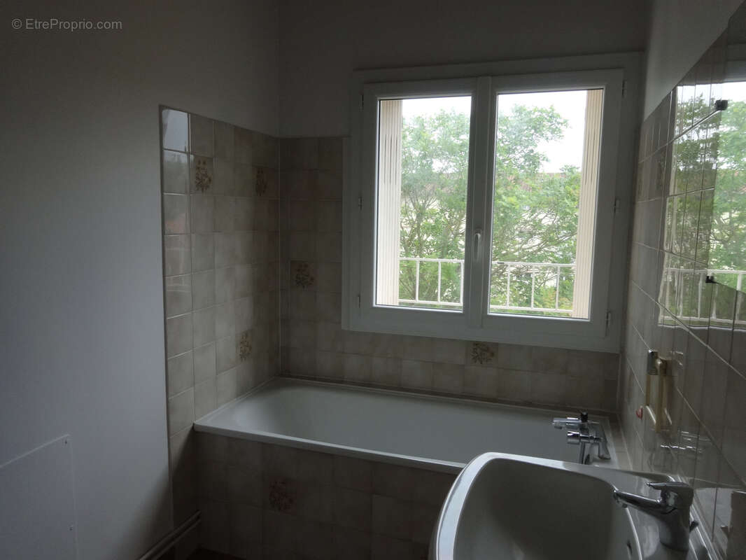 Pont des Demoiselles, appartement T1bis pour INVESTISSEUR rentabilité à 6.5% - photo 5