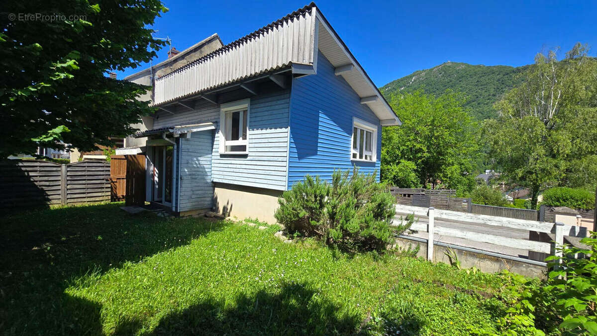 Maison à CHALLES-LES-EAUX