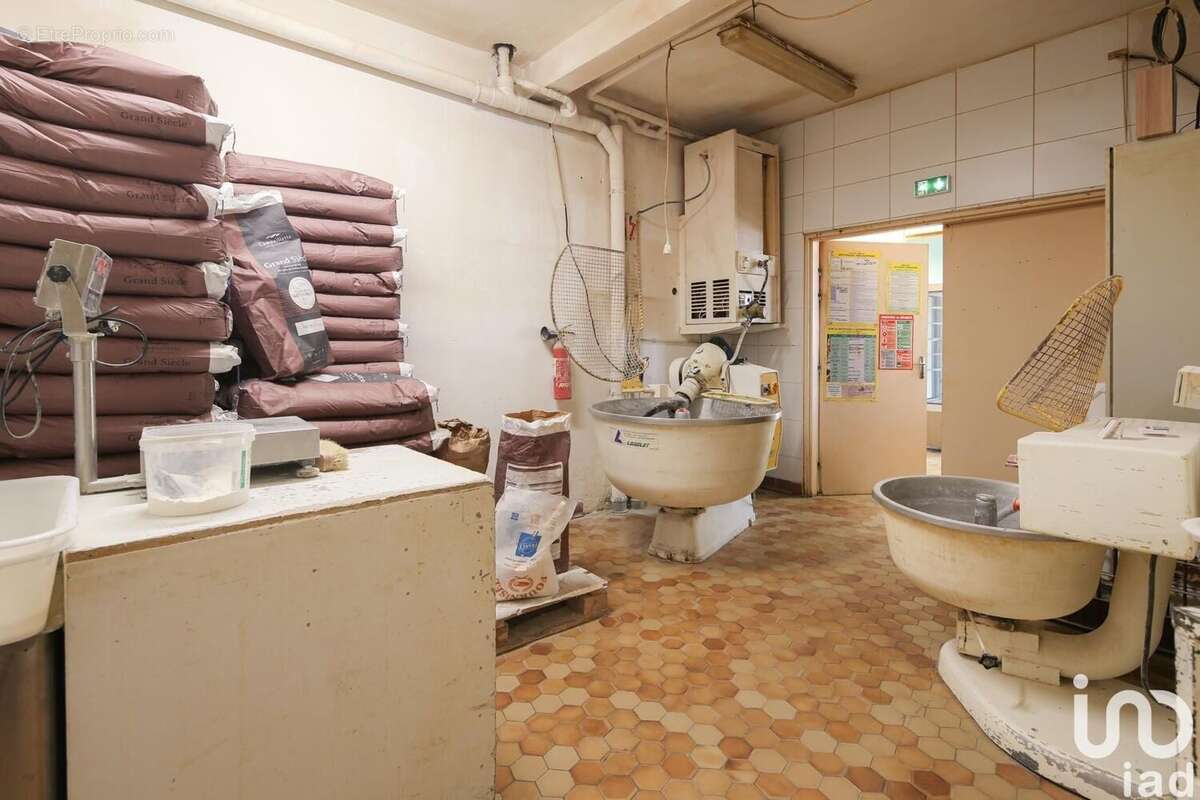 Photo 7 - Commerce à RISOUL