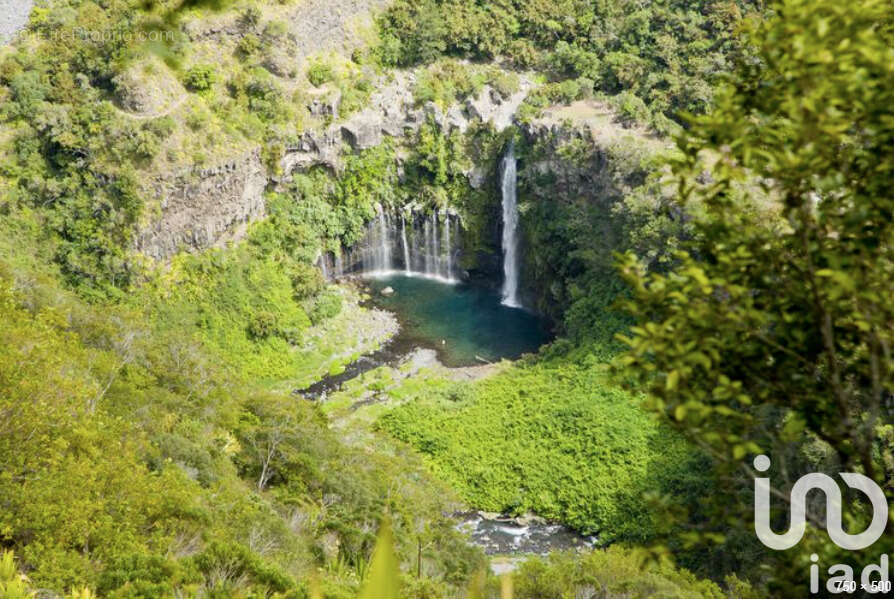 Photo 3 - Terrain à LE TAMPON