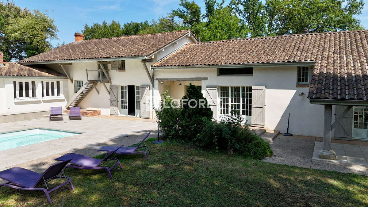 Maison à vendre Chatillon Sur Chalaronne 7 pièce(s) 260 m2 - photo 15
