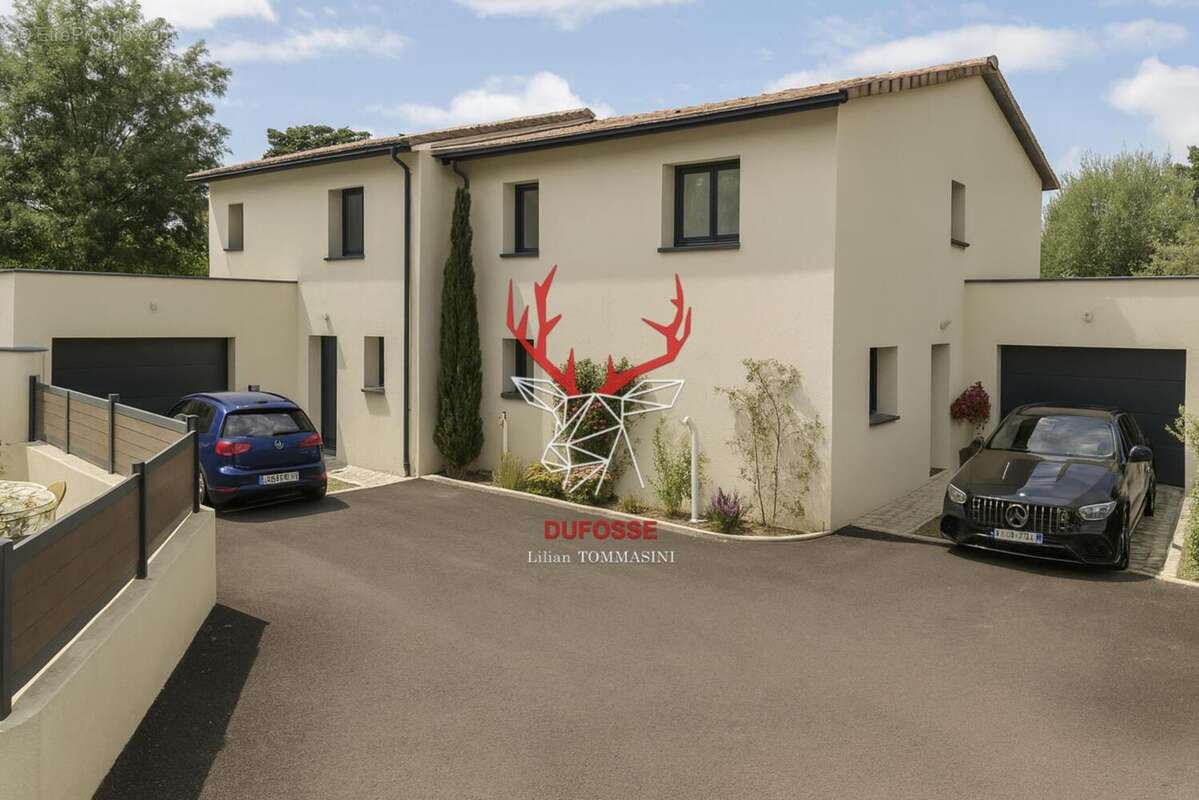 Photo 3 - Terrain à LA TOUR-DE-SALVAGNY