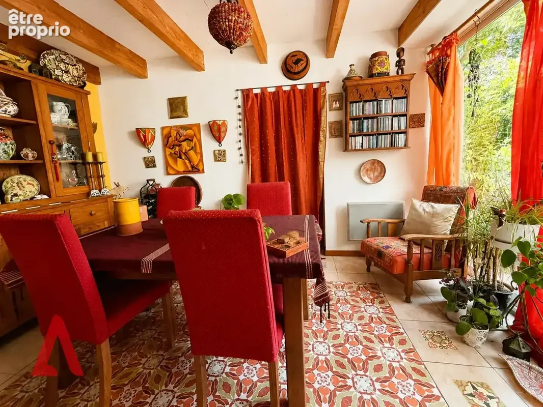Charmante maison en pierre avec plusieurs chambres, jardin luxuriant et plusieurs terrasses - photo 12