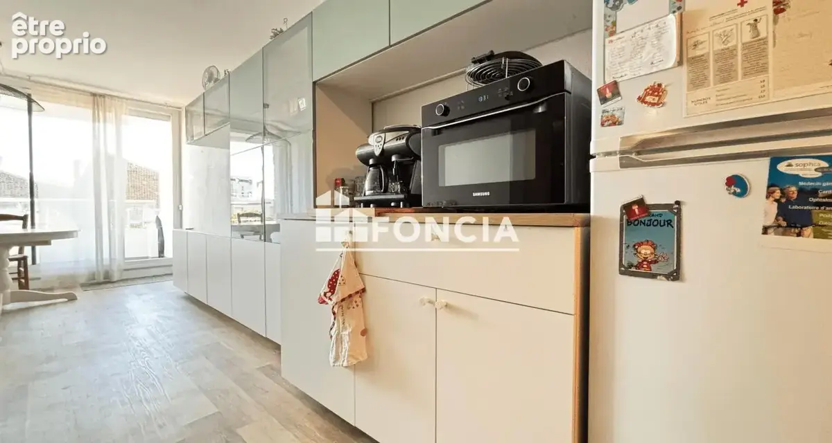 Appartement à PARIS-18E