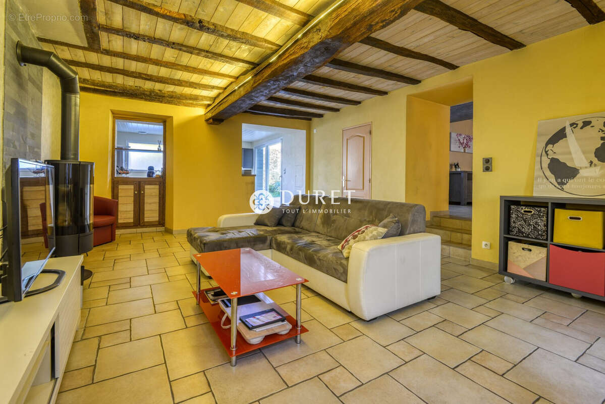 Maison 149 m² à Aigrefeuille-Sur-Maine  - photo 4