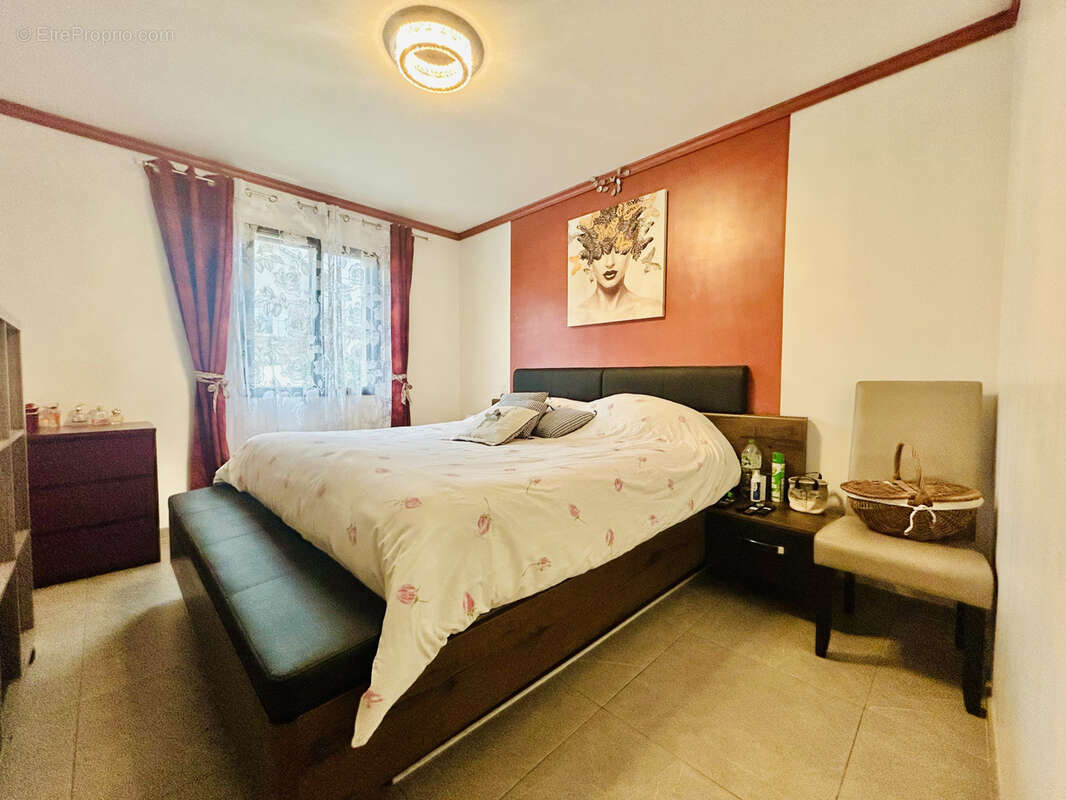 Maison à MORIERES-LES-AVIGNON