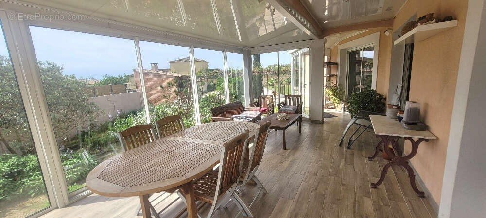 Maison à GINESTAS