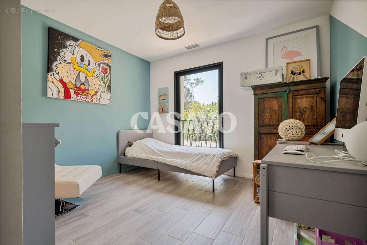 Maison à LE THOLONET