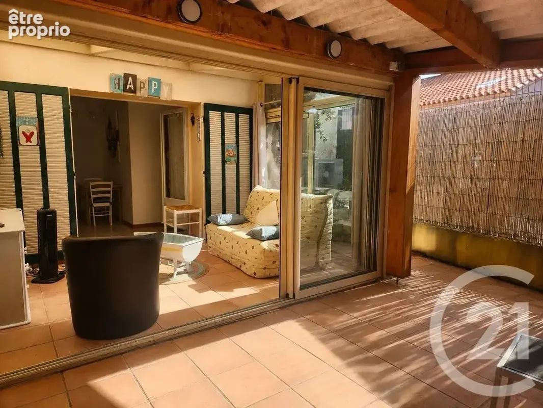 Appartement à SIX-FOURS-LES-PLAGES