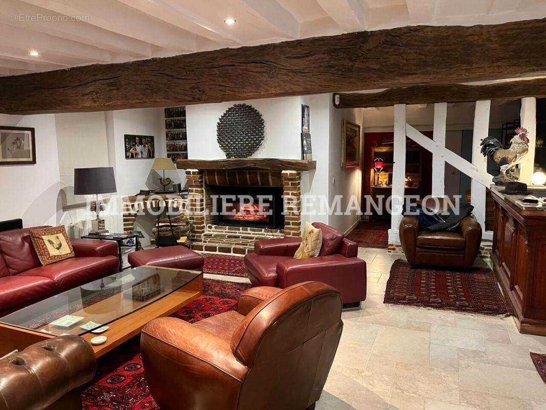 Maison à PIERREFITTE-SUR-SAULDRE