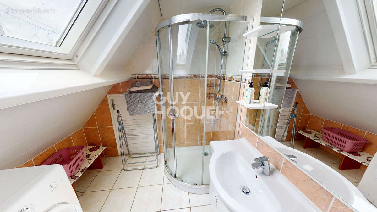 Maison à PLEINE-FOUGERES