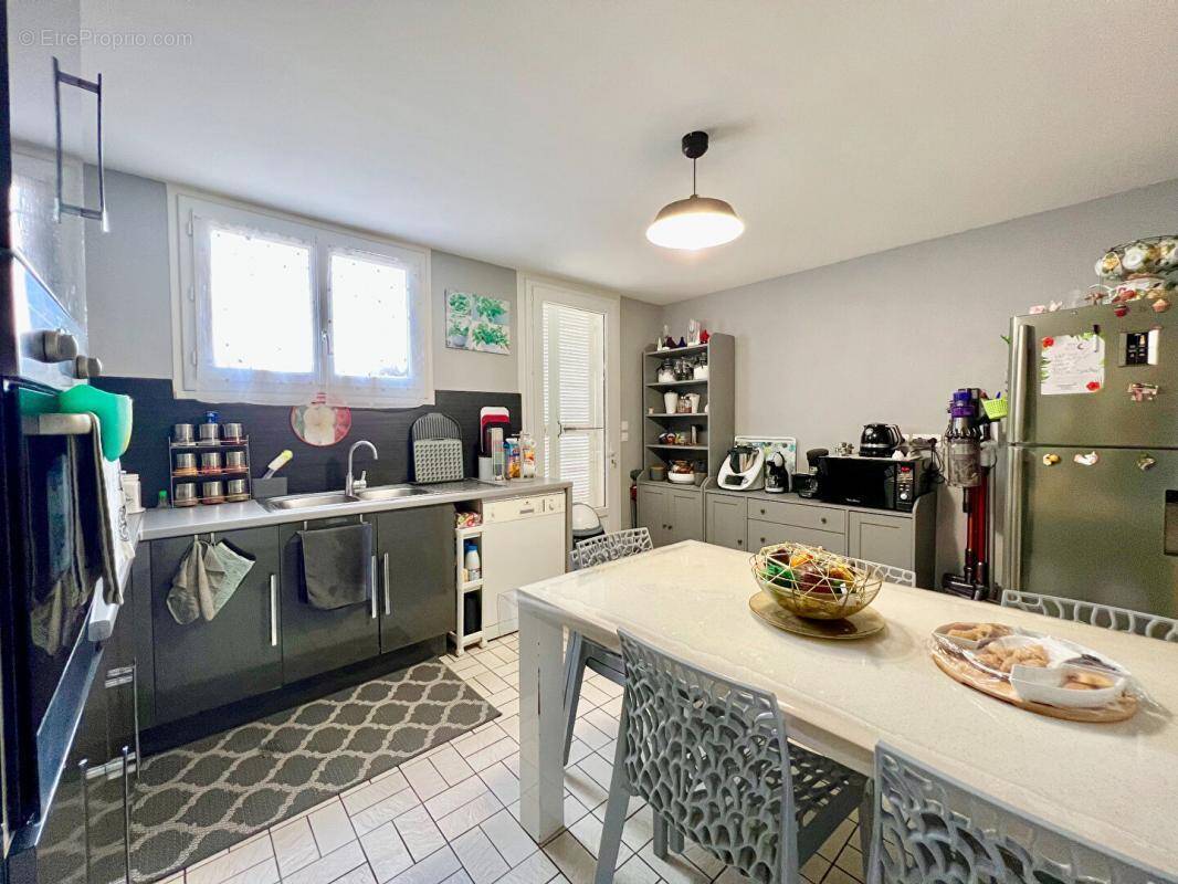 Appartement à FOURCHAMBAULT