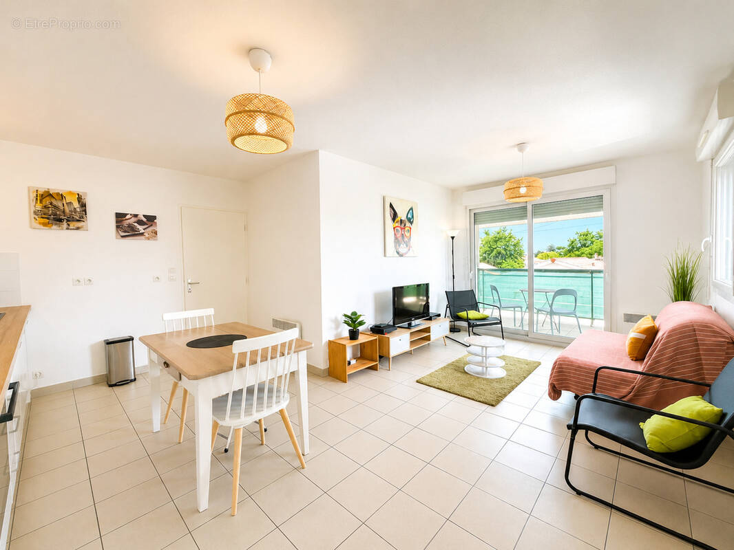Appartement à MONTUSSAN