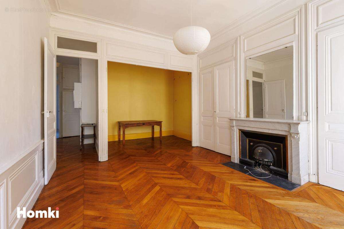 Appartement à LYON-6E