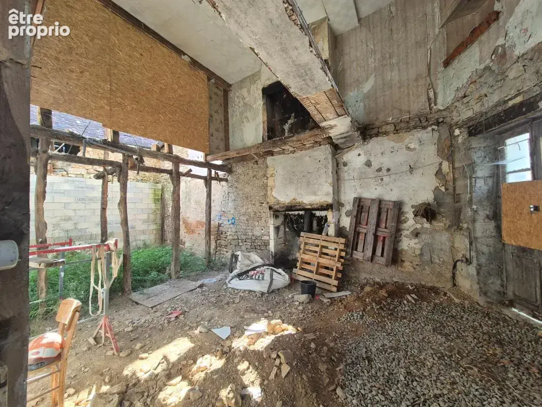 Maison à rénover entièrement au cœur du village – Thenon - photo 3