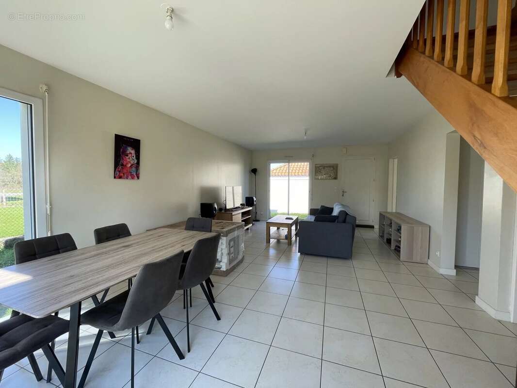 Maison à LA HAIE-FOUASSIERE