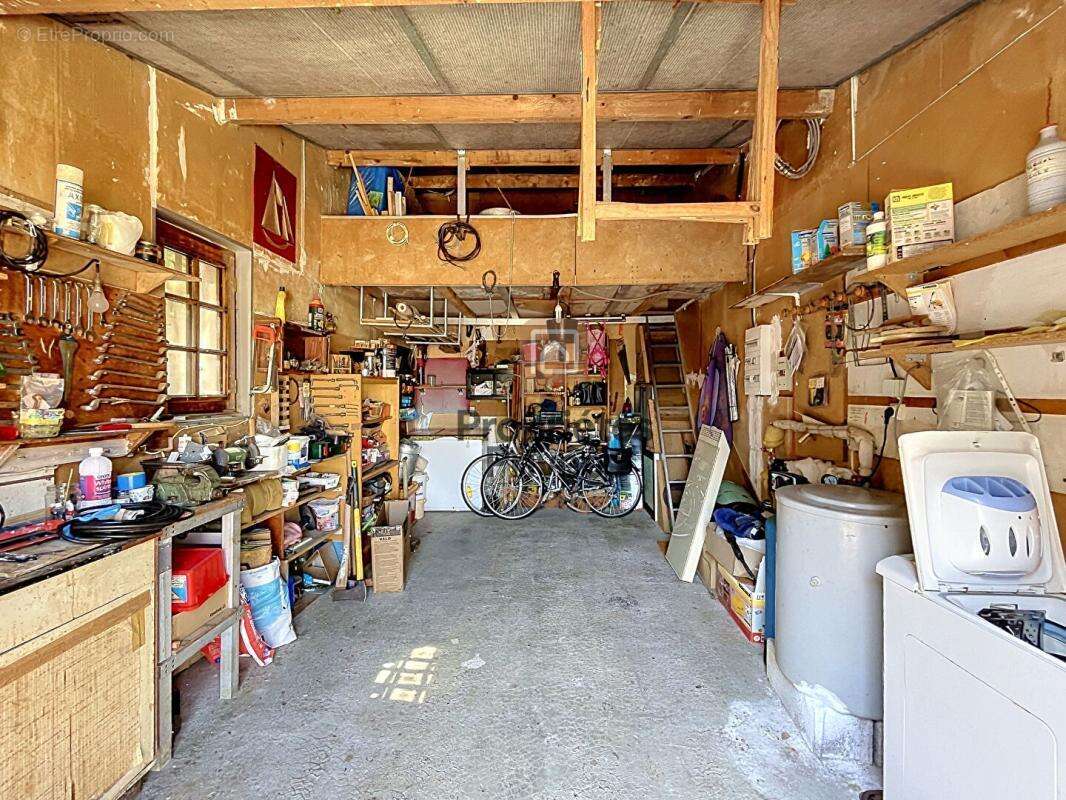 Villa T5 plain-pied 119 m², Terrain 1750 m², 4 chambres, Garage , Au calme , Saint-Maximin 83470 - photo 7