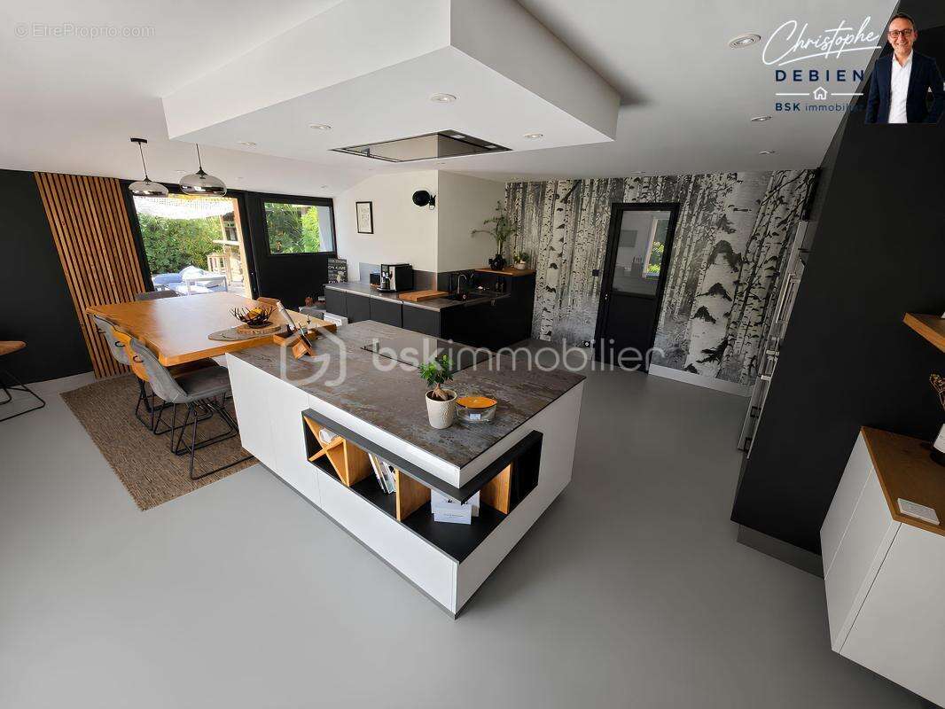 Couëron / atlantis – un écrin de verdure - propriété familiale de 246 m², 5 chambres, piscine, pool-house, terrain 3 319 m² - photo 8