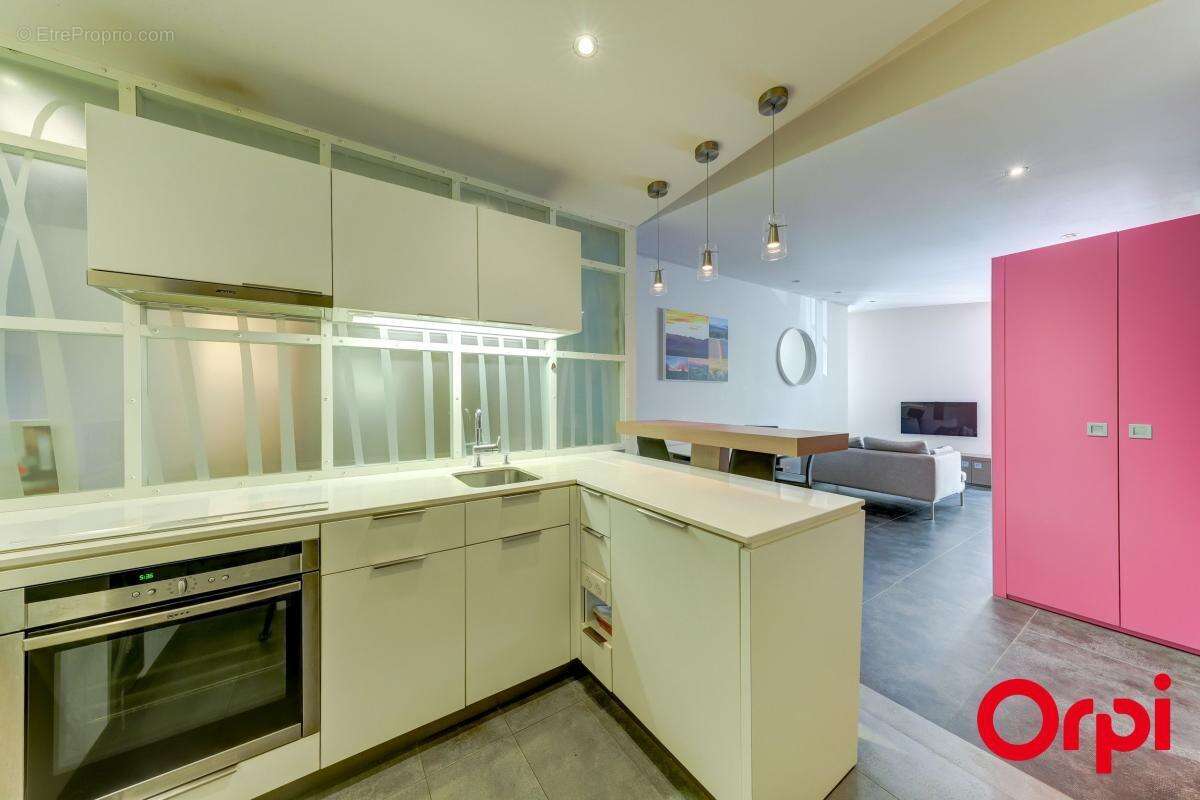 Appartement À Vendre - photo 2