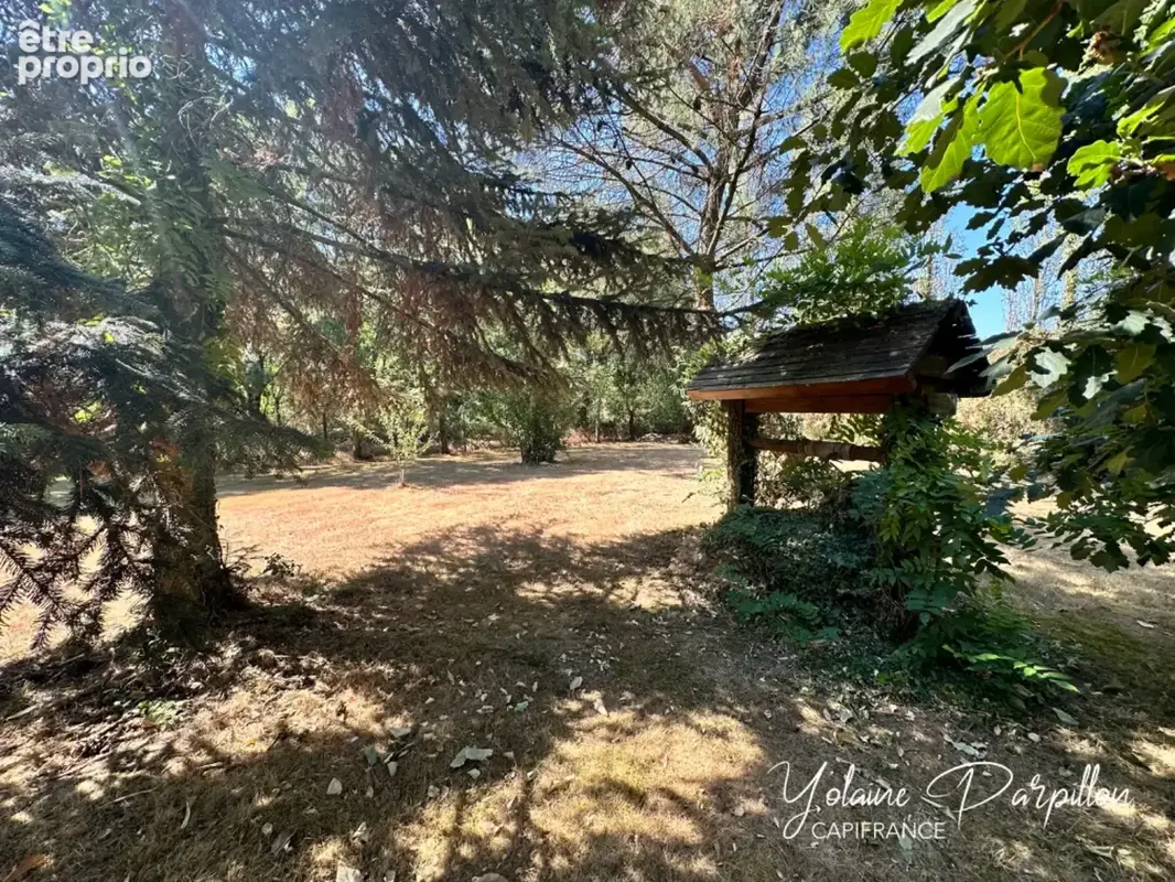 Longère avec 4 chambres et piscine - LES BROUZILS (85) - photo 7