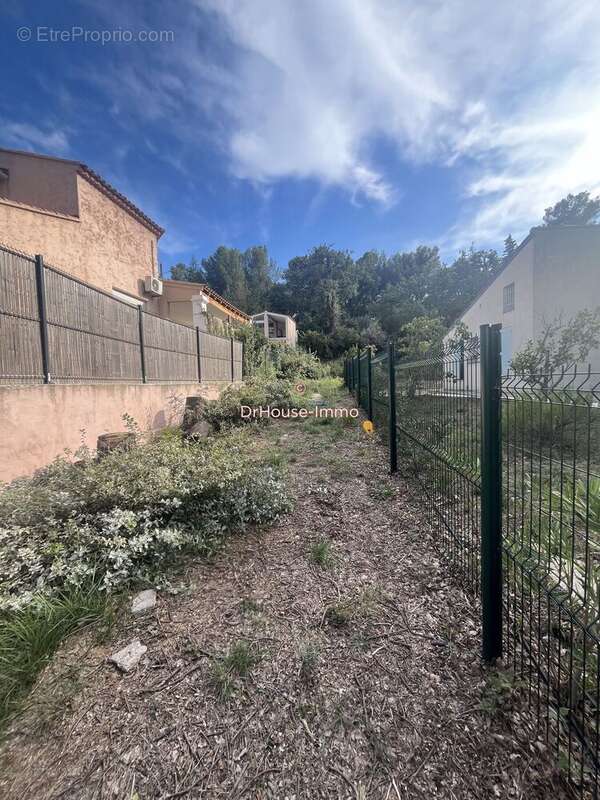 Terrain à LE PRADET