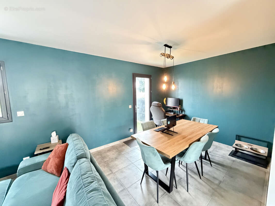 Maison à MEYRARGUES