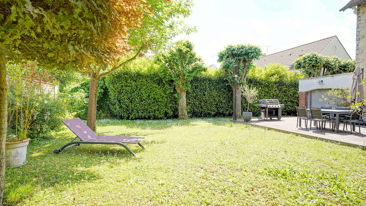 Maison à MONTIGNY-SUR-LOING