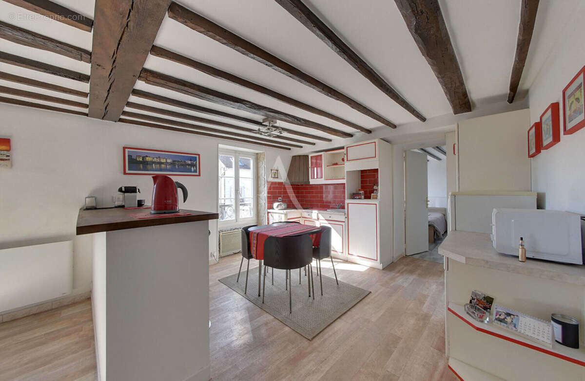 Appartement à CHEVRY-COSSIGNY