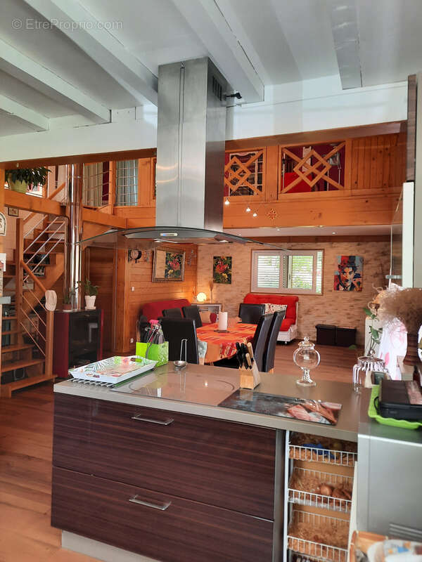 A vendre st jean du bruel - ensemble de 2 chalets sur un terrain d environ 7000 m2 - photo 7
