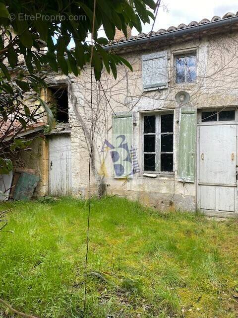 Maison à GURAT