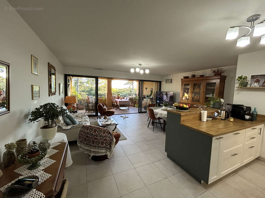 Appartement à UZES