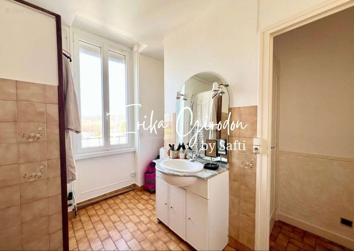 Photo 7 - Appartement à SAINT-MAURICE-DE-BEYNOST