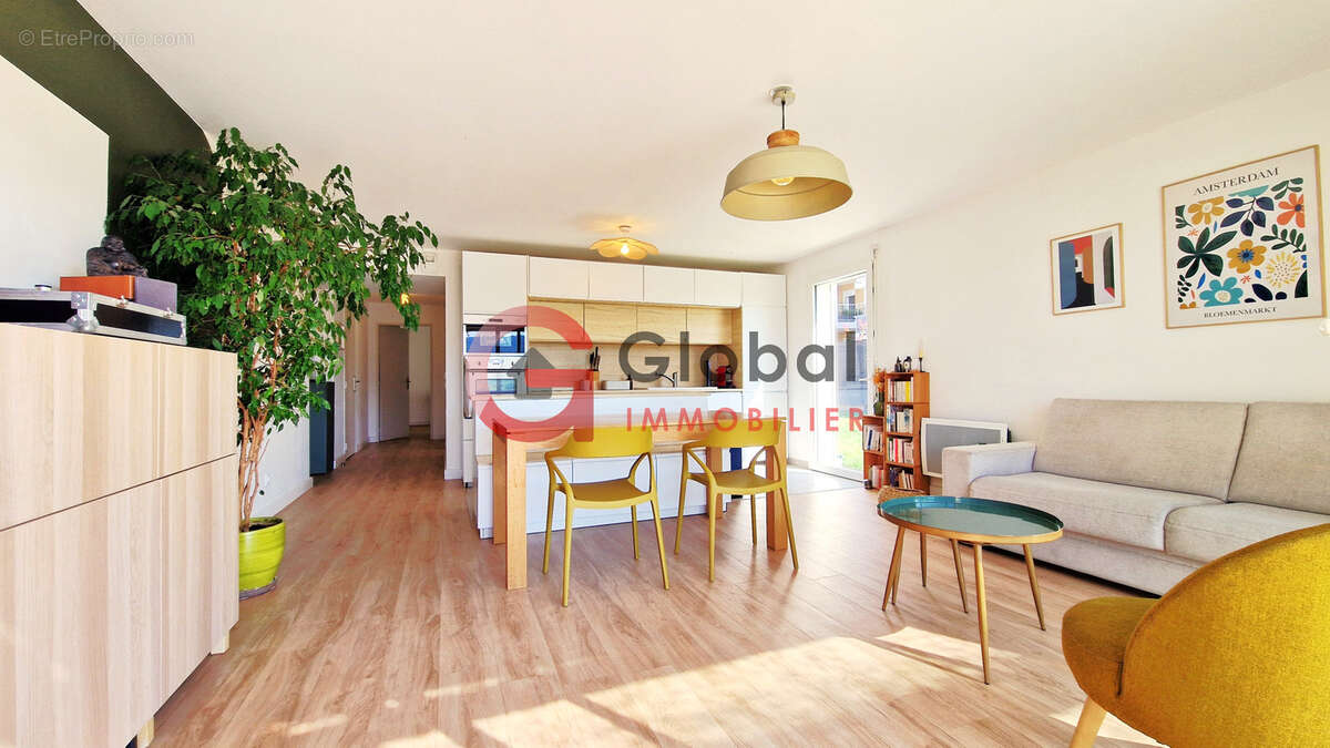 Appartement à LANCON-PROVENCE