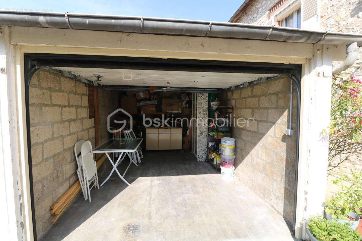 Maison à LONGUEVILLE