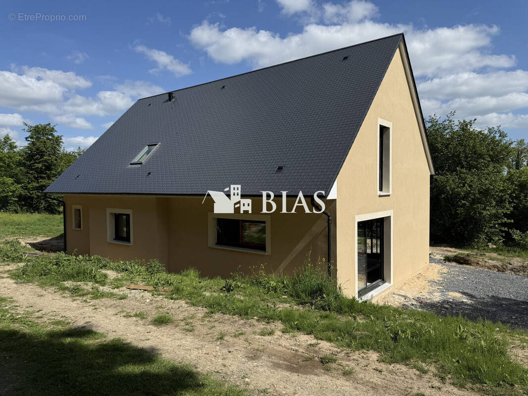 Maison à PONT-L'EVEQUE