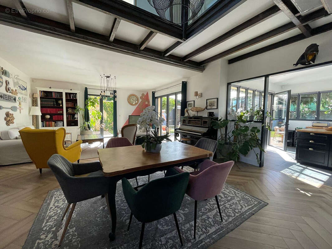maison d'exception, DPE A, toutes commodités à pied - photo 9