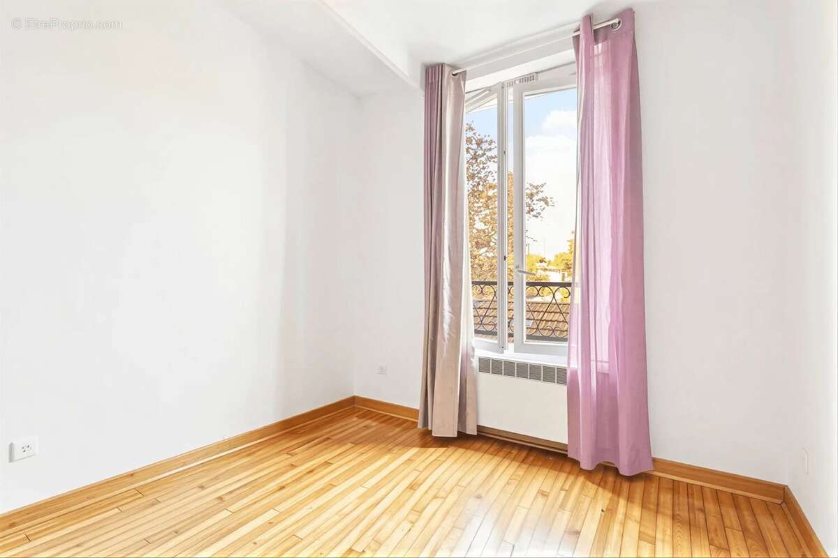 Appartement à AUBERVILLIERS
