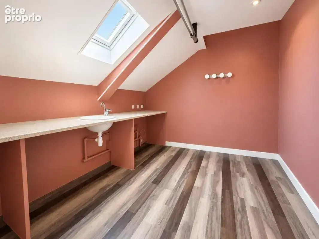 Loft contemporain au Mans – Pièce de vie 80 m² – 3 chambres – Terrasse – Garage - photo 6
