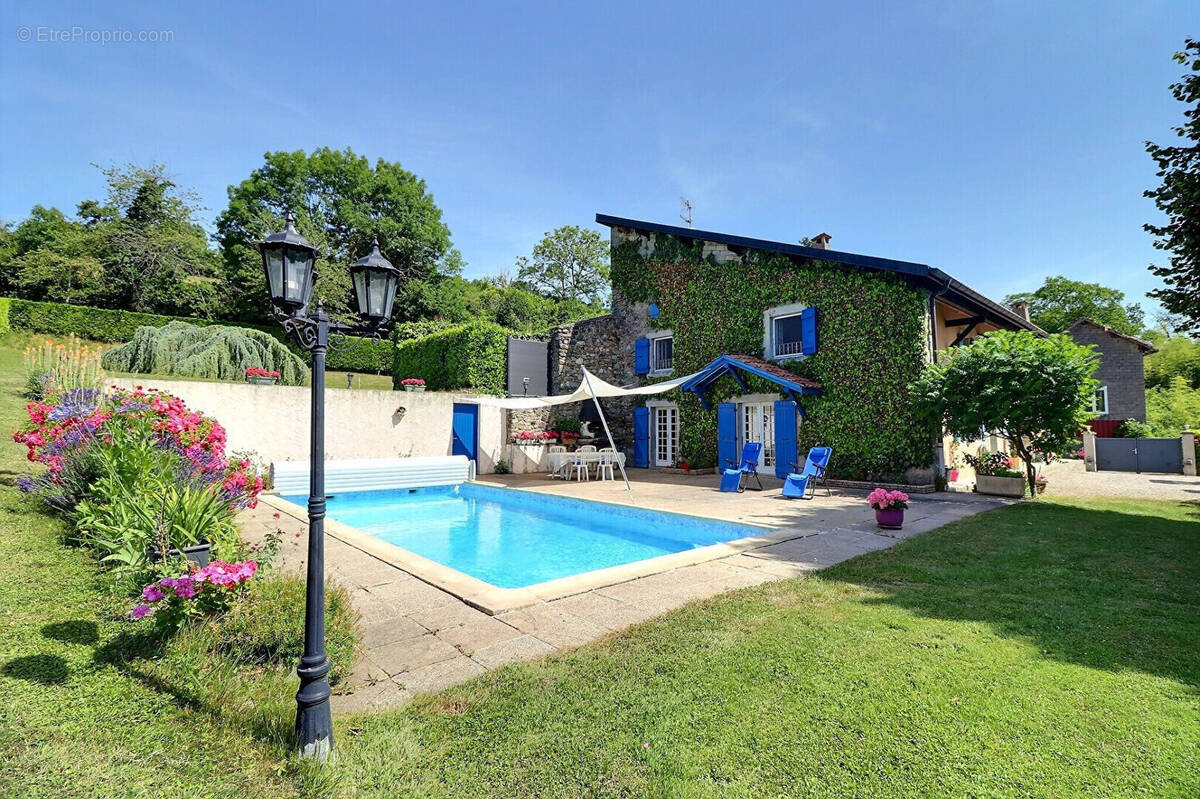 Maison à BALLAISON
