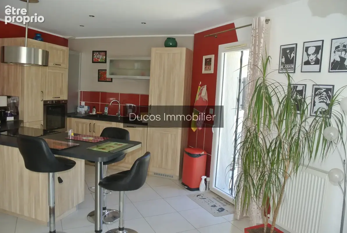 Maison 3 chambres, un bureau, une salle d'eau et une salle de bains - photo 7