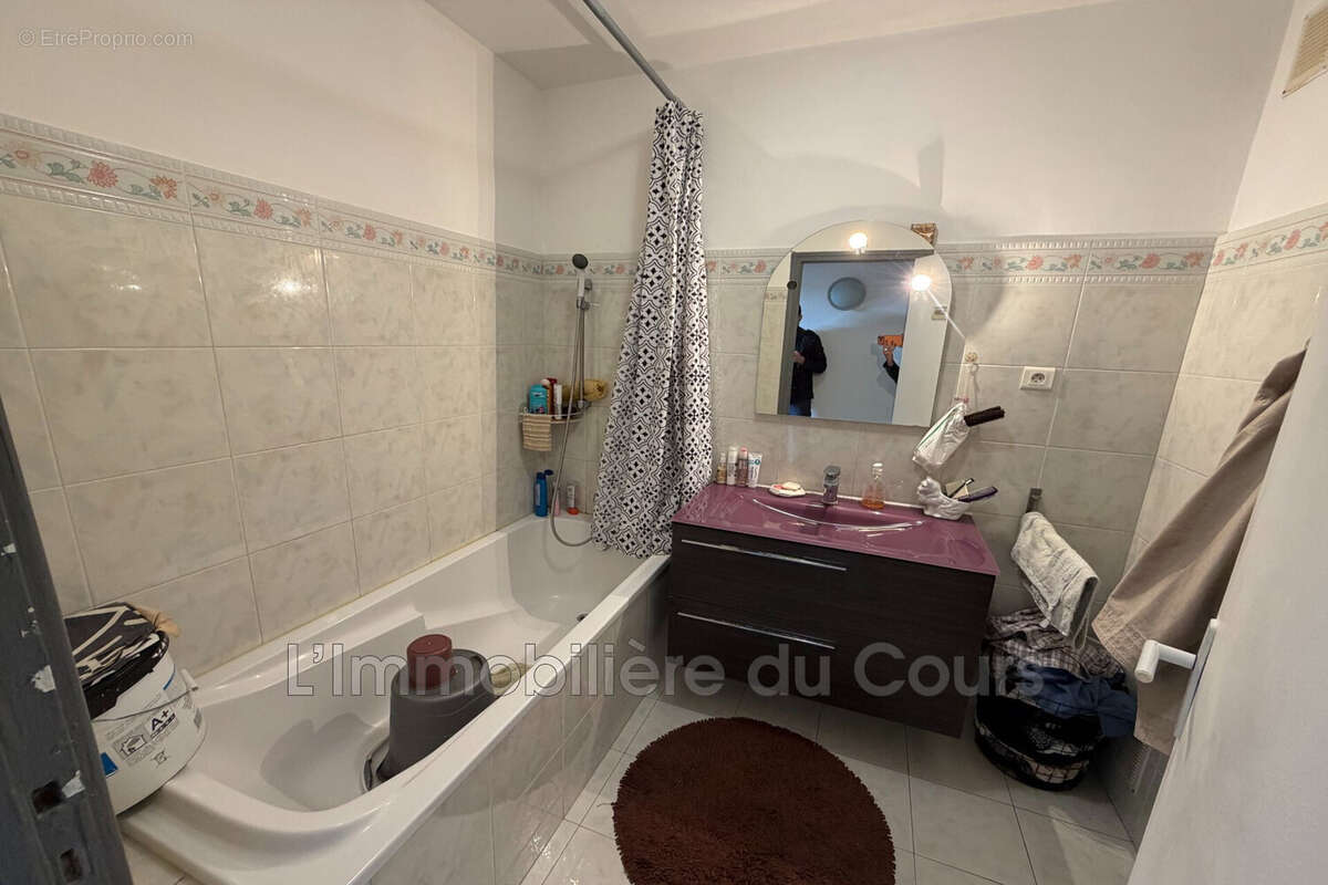Appartement à MARSEILLE-16E