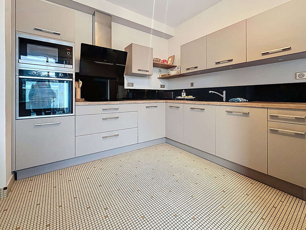 Maison à LE VIVIER-SUR-MER