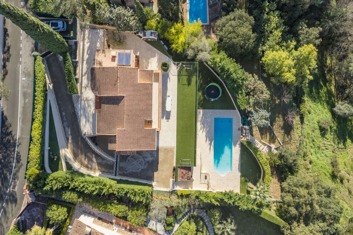 Maison à MANDELIEU-LA-NAPOULE