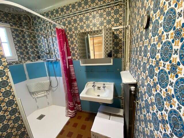 Maison à SAINT-COSME-EN-VAIRAIS