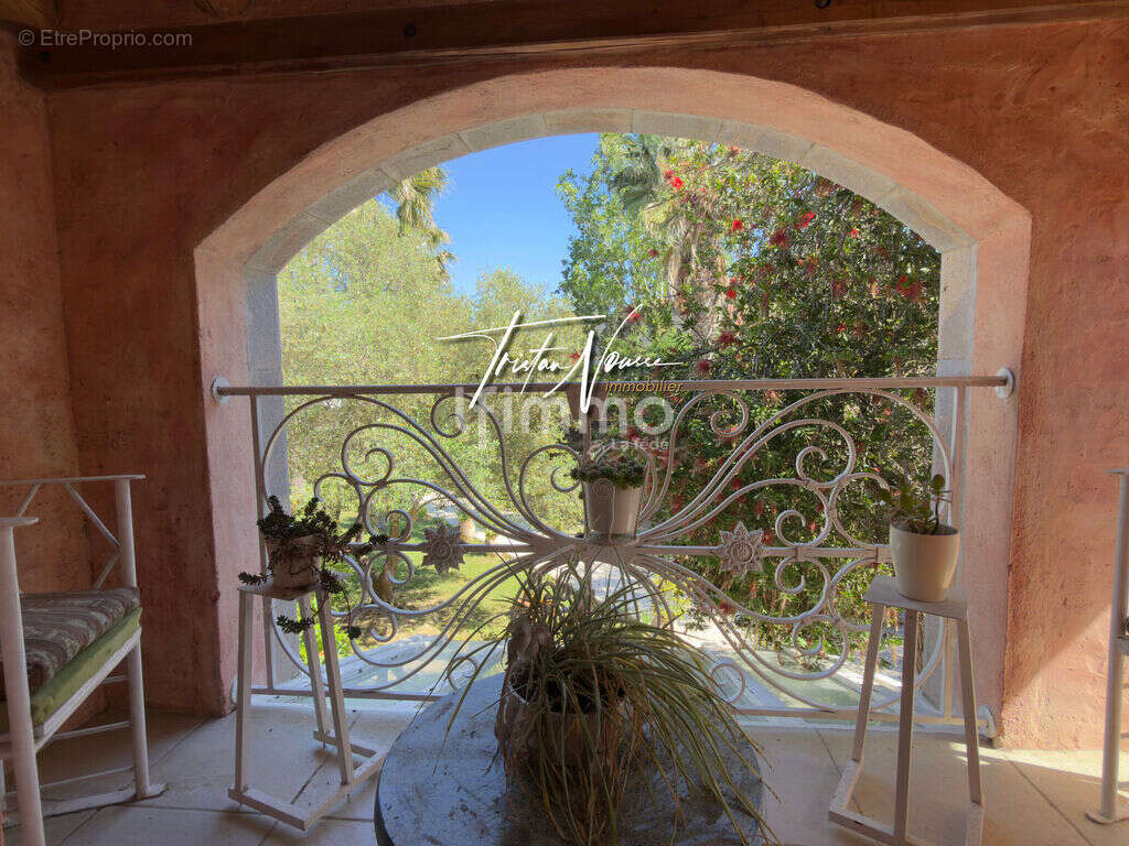 Maison d'exception - 212 m2 en 4 faces - Saint Cyprien Le Golf - photo 18