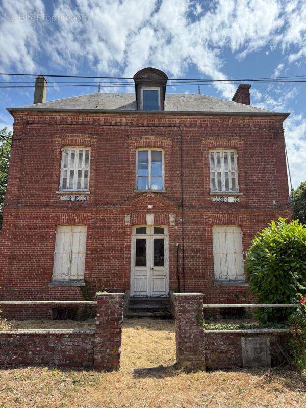 Maison de Maître de 1901 à rénover – Charme, authenticité et potentiel – À 8 min de la gare de Bernay - photo 3