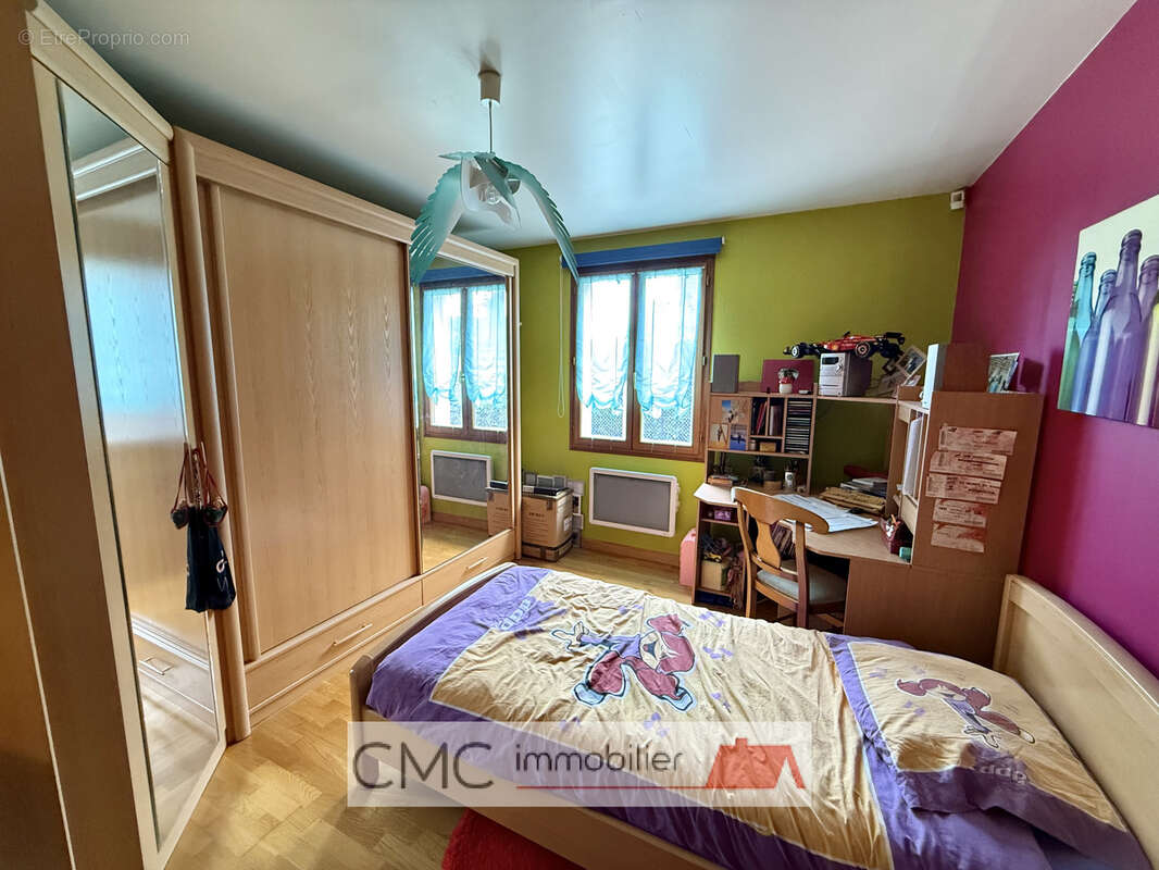 Maison 135 m² à Luisant  - photo 7