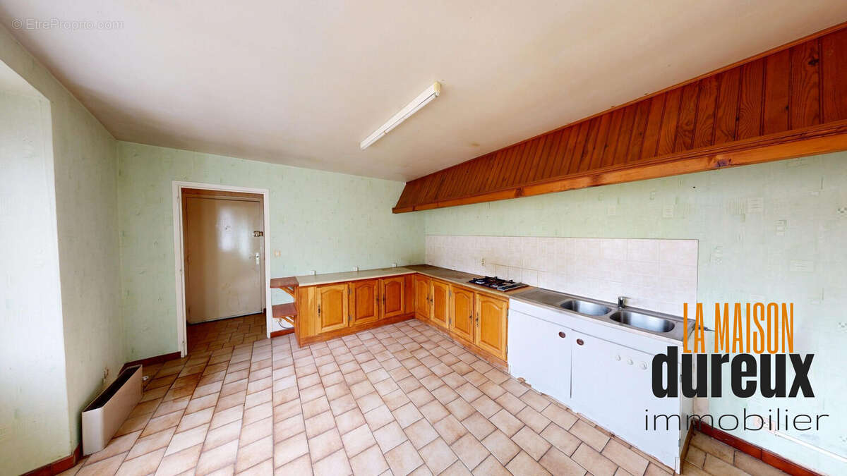 Appartement à VALAY